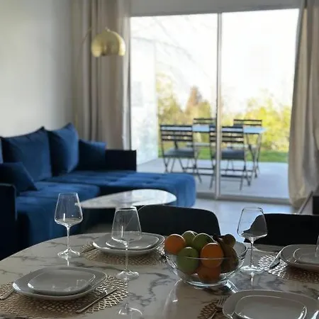 Royal Park View דירה